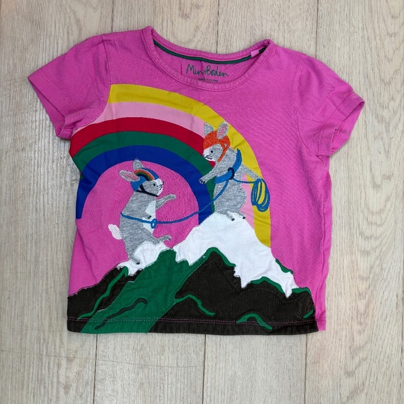 Mini Boden Bunny T Shirt 3-4Y Pink Rainbow Mountain Whimsy School Short Sleeve - Picture 1 of 8